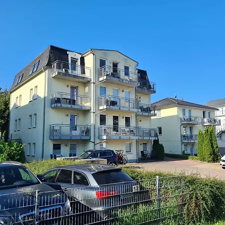 Appartementhaus Goethe 01 *